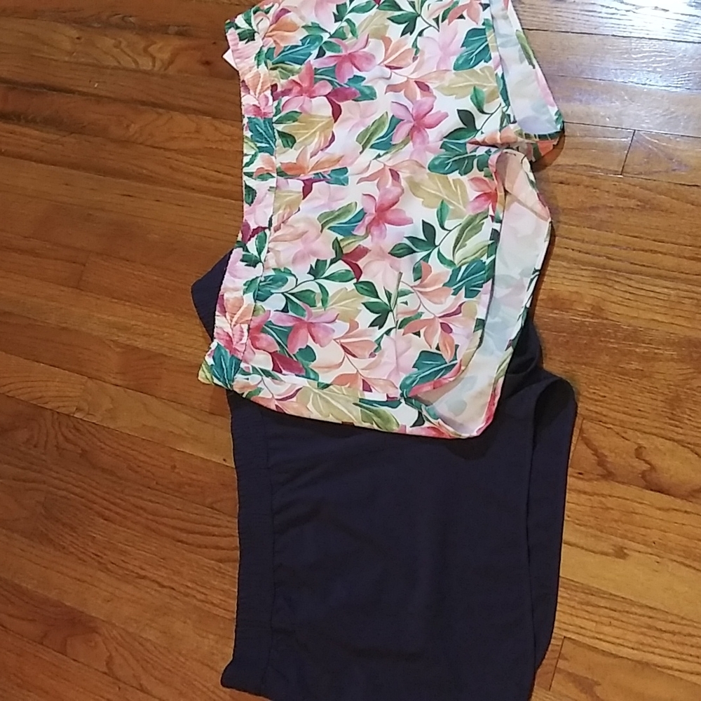 NEW bundle of 2  Hurley shorts.